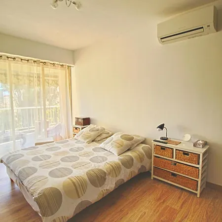 Le Kent Centre アパート *