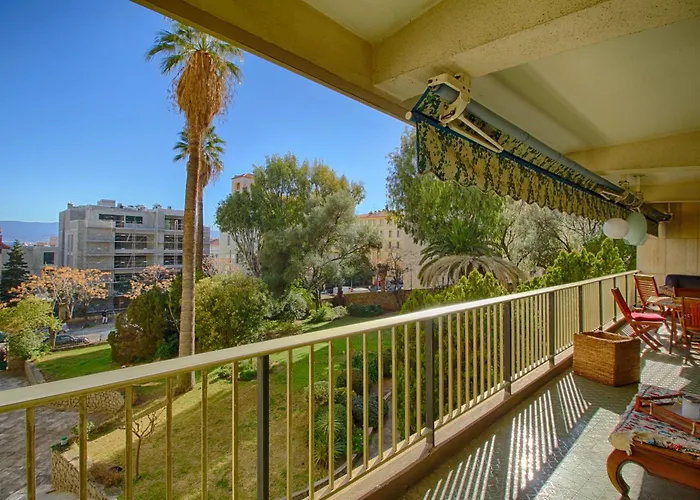 Le Kent Centre Lägenhet